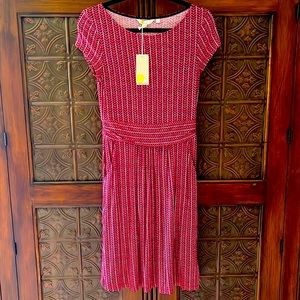 Boden Dress. Red/Navy Chevron-Print. US 2P